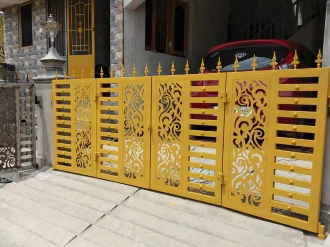 metal swing gate