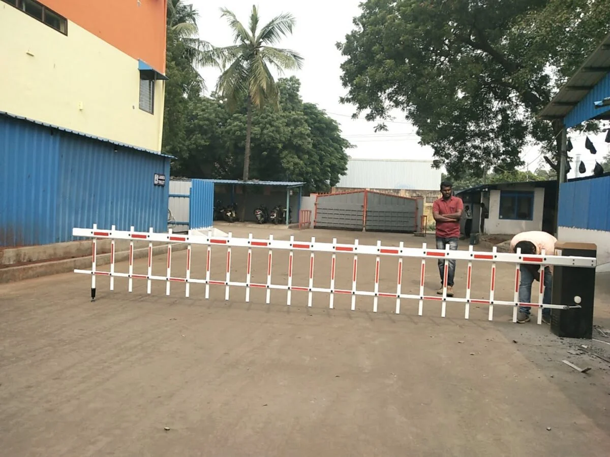 Automatic DC Fence Boom Barrier Gate MR-BB6D Smartpower Aluminium Fencing Boom Barriers, For Industrial