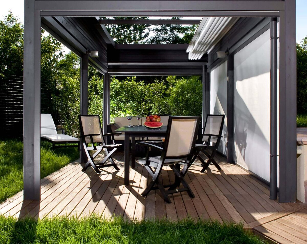 Aluminium Pergola with Retractable Roof