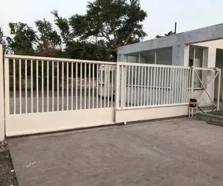 2 Panel Telescopic Gate