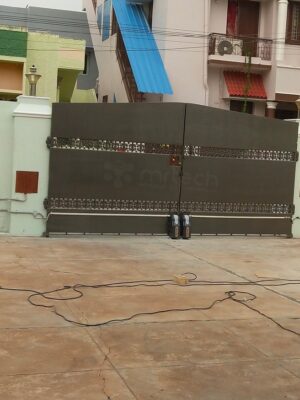 Automatic Swing Gate with Roller Motors Installation from Trichy Automatic Swing Gate Videos