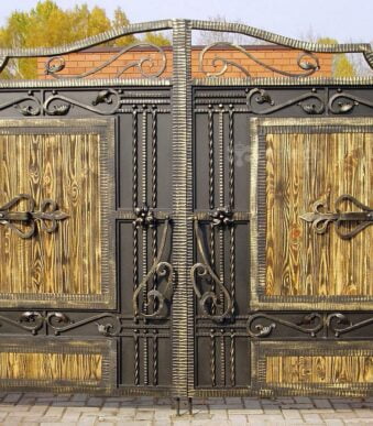 Latest Mild Steel Wooden Main Gate