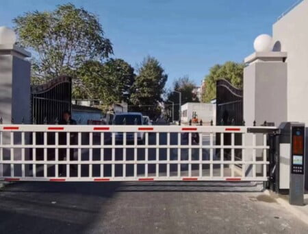 Heavy Duty Airborne High Fencing Gate Barrier System