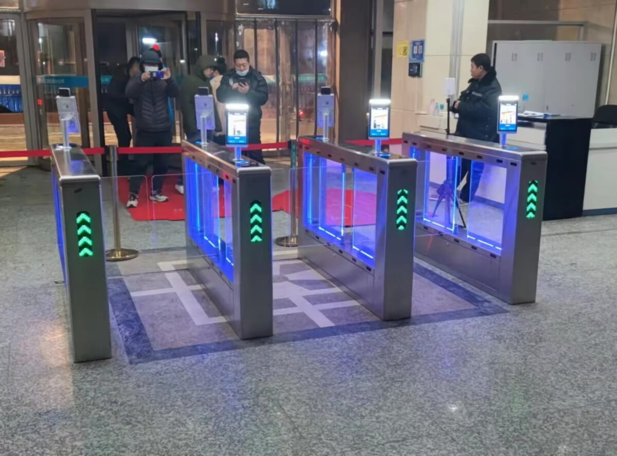 Smart Swing Gate Barriers Speed Turnstile Gate For Security