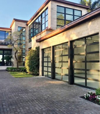 Modern Design Aluminum Panel and Glass Panel Combination Sectional Garage Door